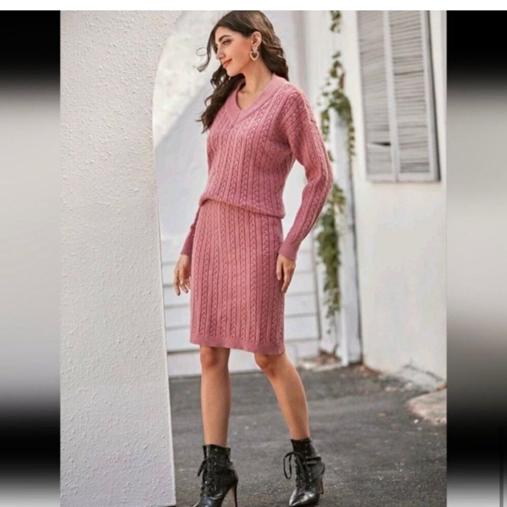 New Pink Sweater Outfit - Size Small